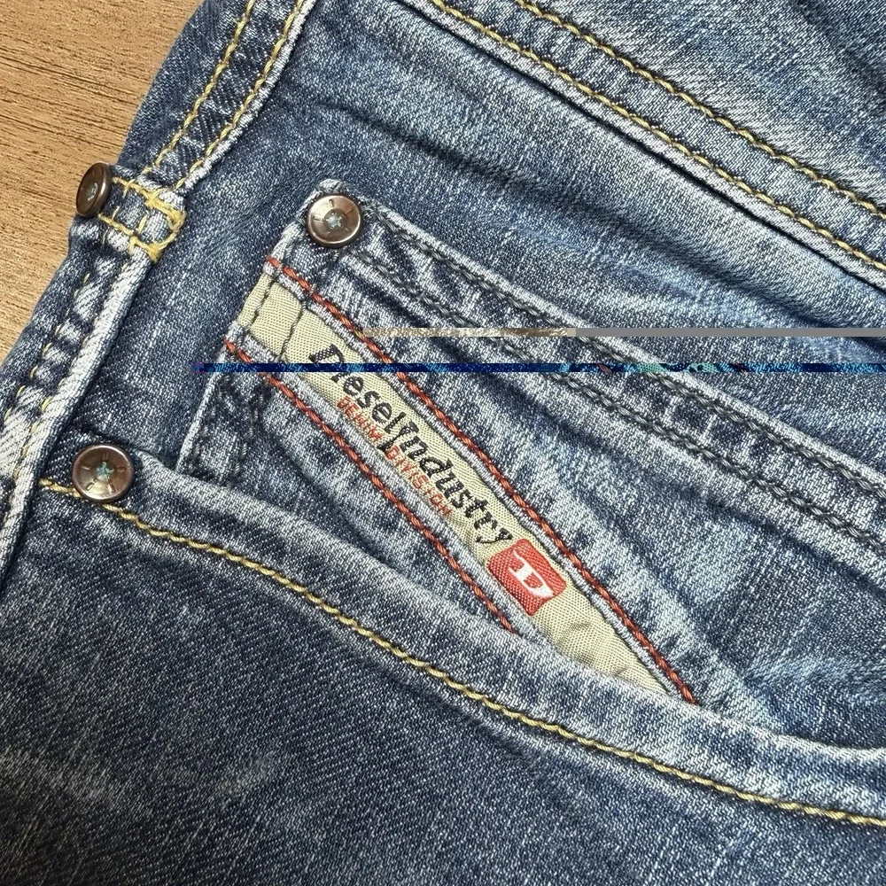 Diesel Paddom Jeans Men 33x32 Blue Straight Leg Stretch Made in Italy Fade 0R80Z